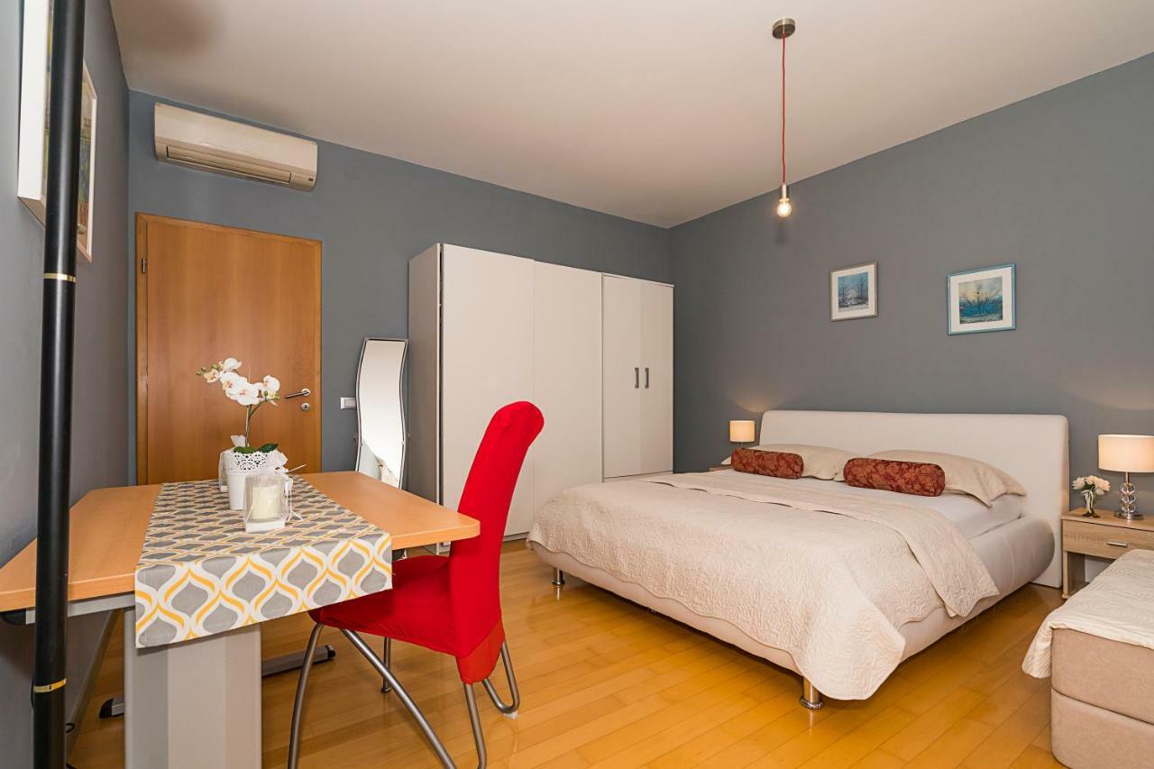 Apartment Old Town With Sea View Split Exterior photo